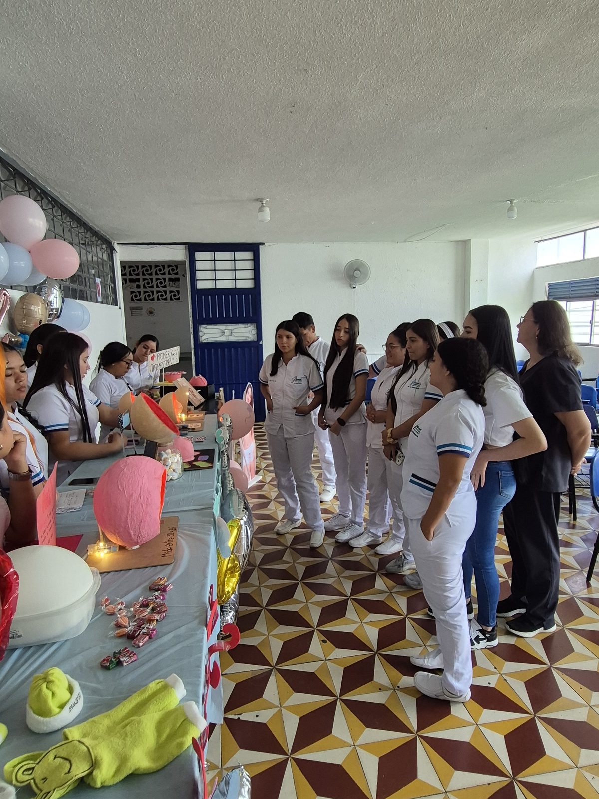 Auxiliar de Enfermería — POLIBAGUÉ