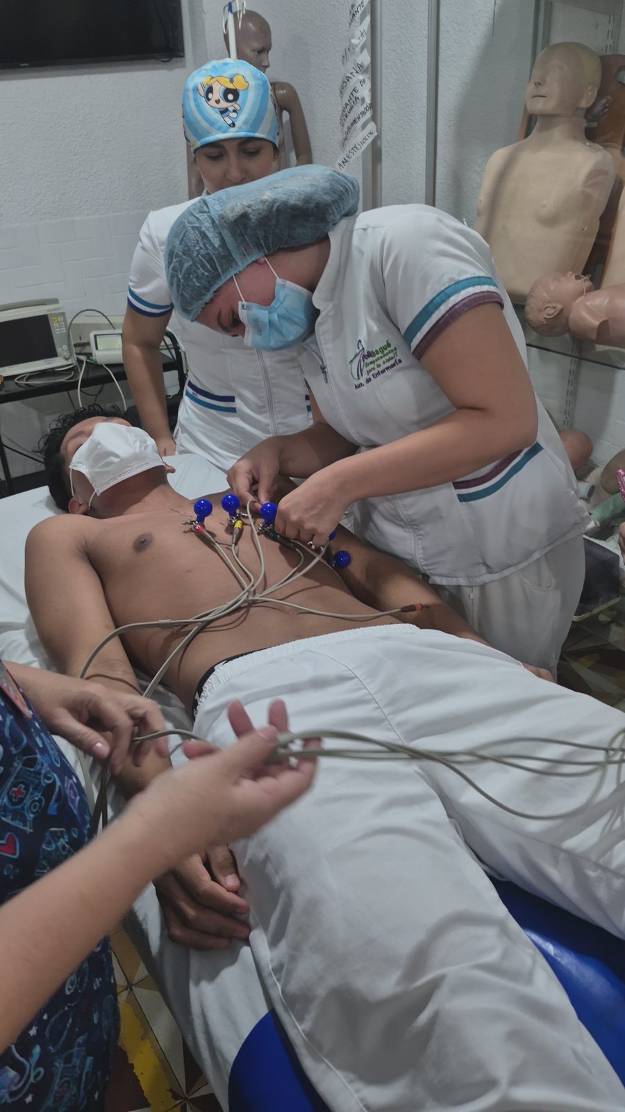 Auxiliar de Enfermería — POLIBAGUÉ