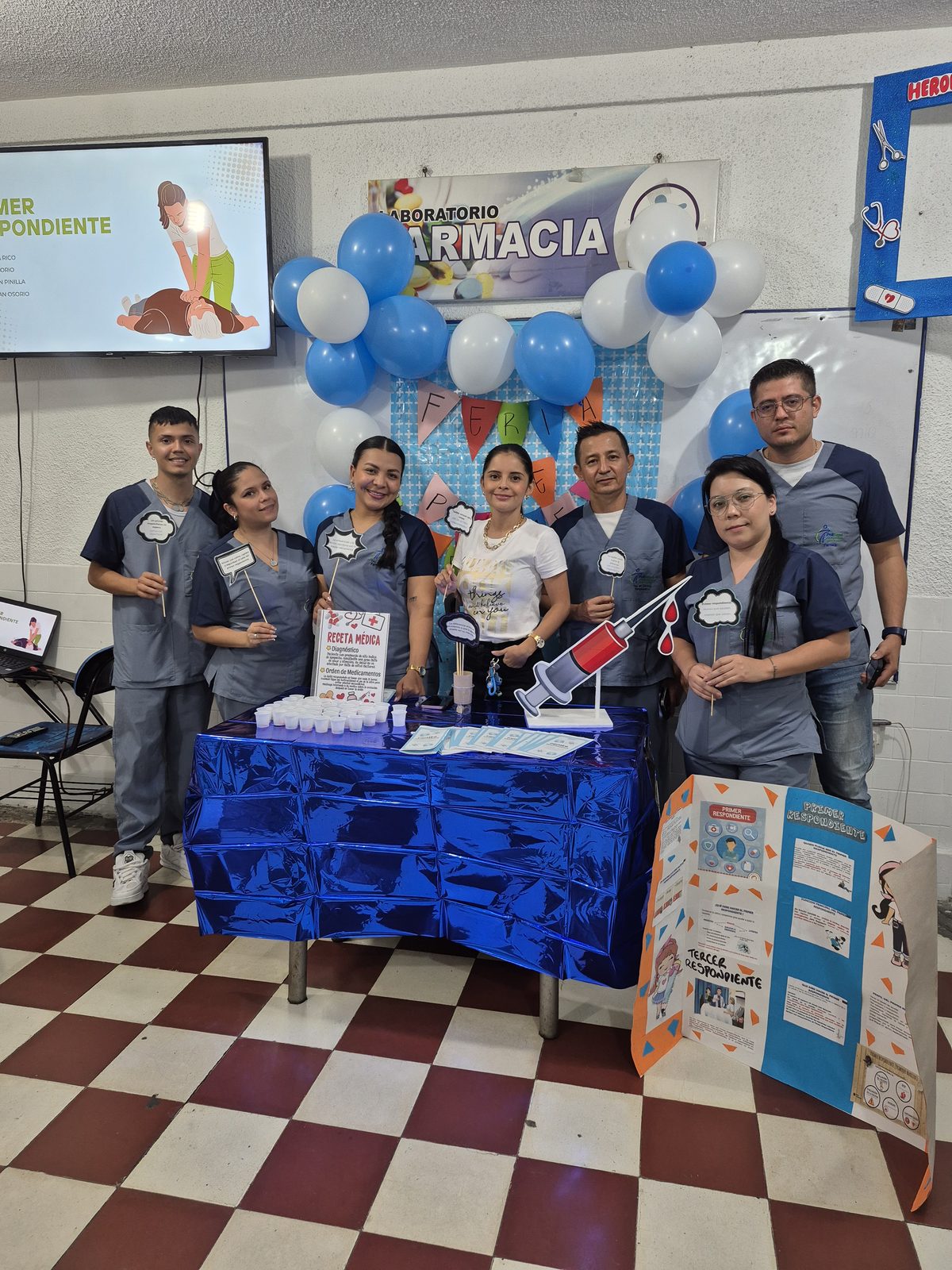 Auxiliar de Farmacia — POLIBAGUÉ