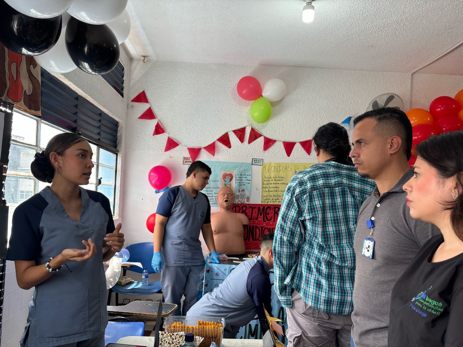 Auxiliar de Farmacia — POLIBAGUÉ