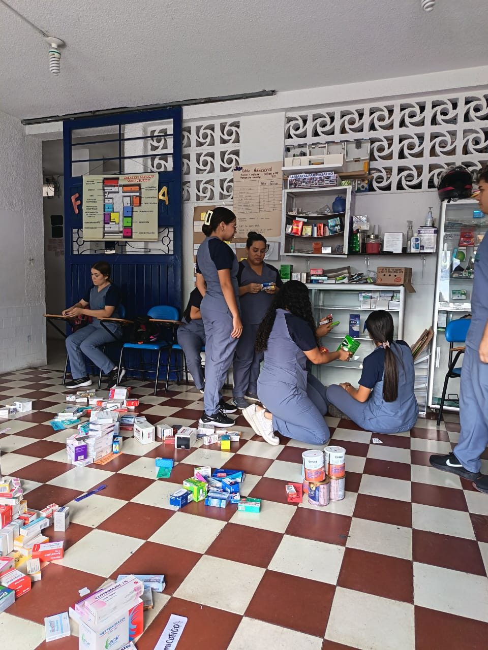 Auxiliar en Salud Pública — POLIBAGUÉ